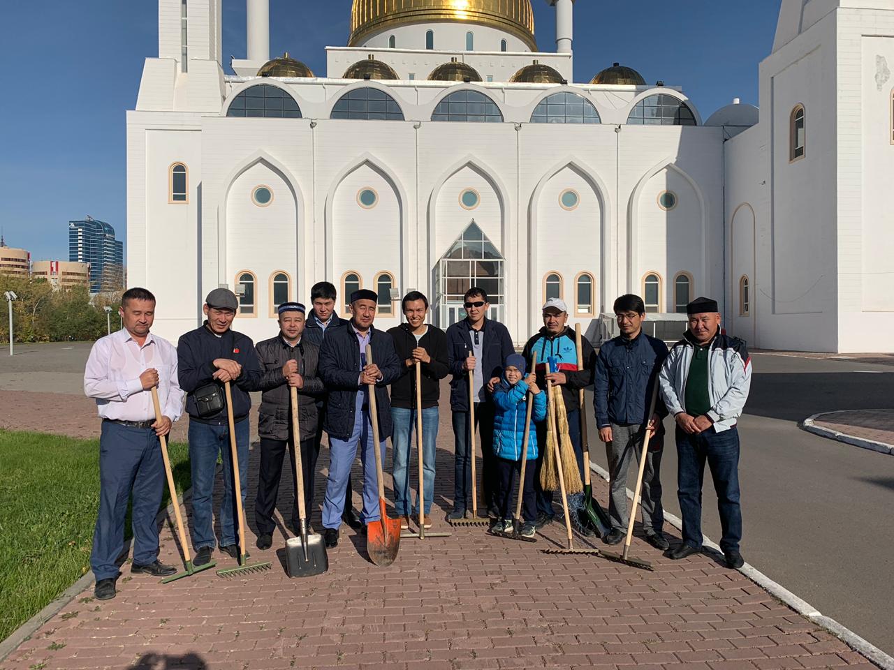 Елорда мешіттері қалалық сенбілікке қатысты (ФОТО)